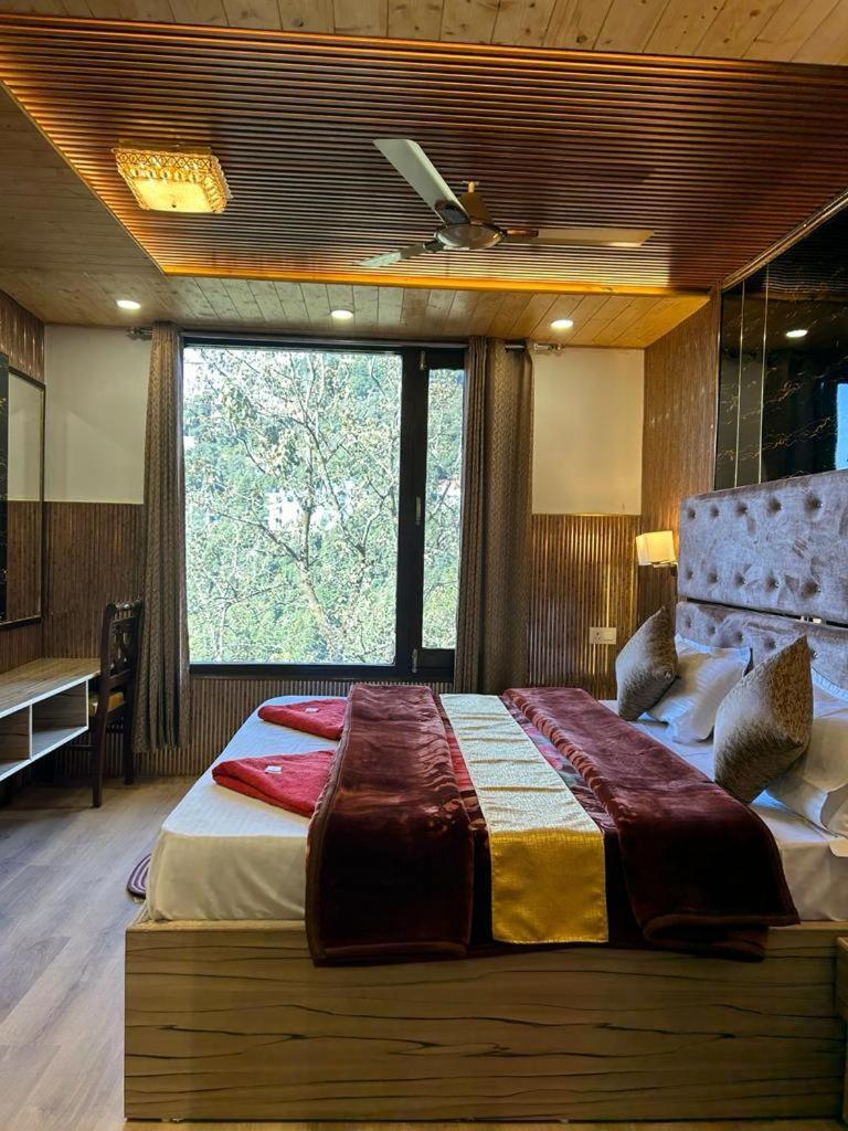 Hotel Ma Heights Dalhousie Bagian luar foto