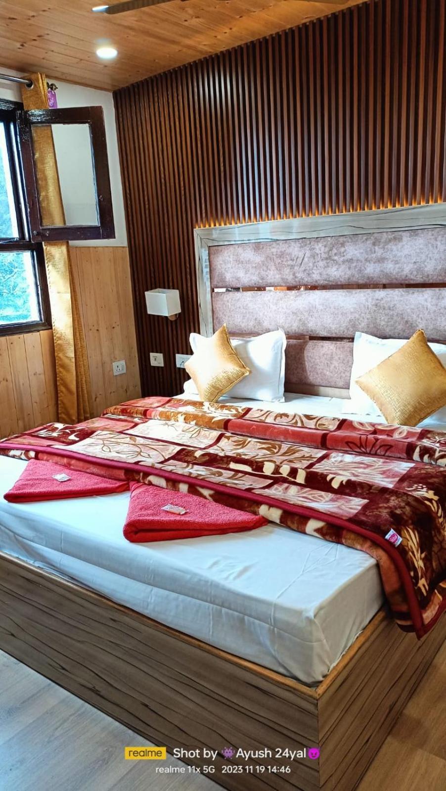 Hotel Ma Heights Dalhousie Bagian luar foto